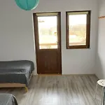 Δωμάτια σε οικογενειακή κατοικία Nayana *