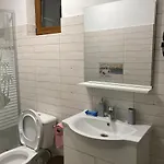 Δωμάτια σε οικογενειακή κατοικία Nayana